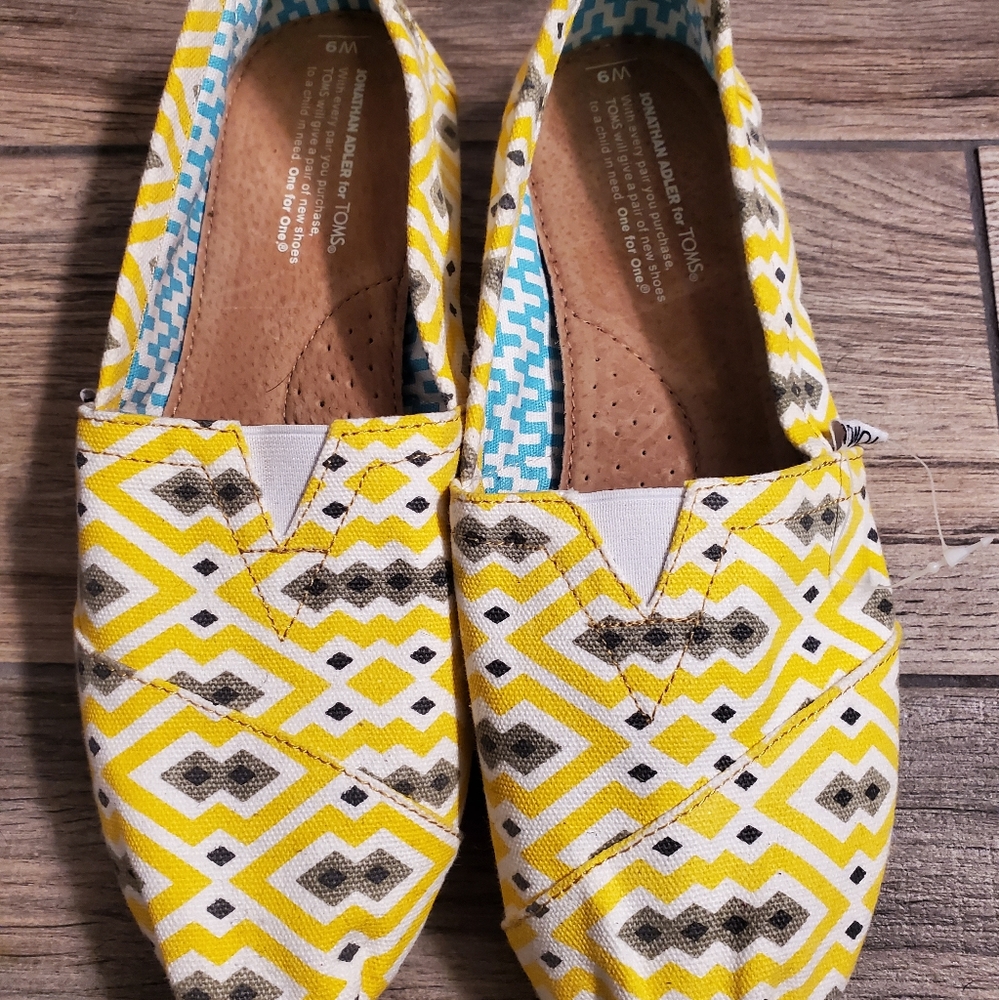Toms